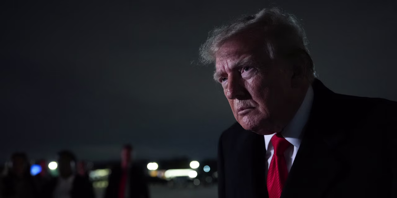 Jueza ordena suspender anuncios públicos que promovían a Donald Trump